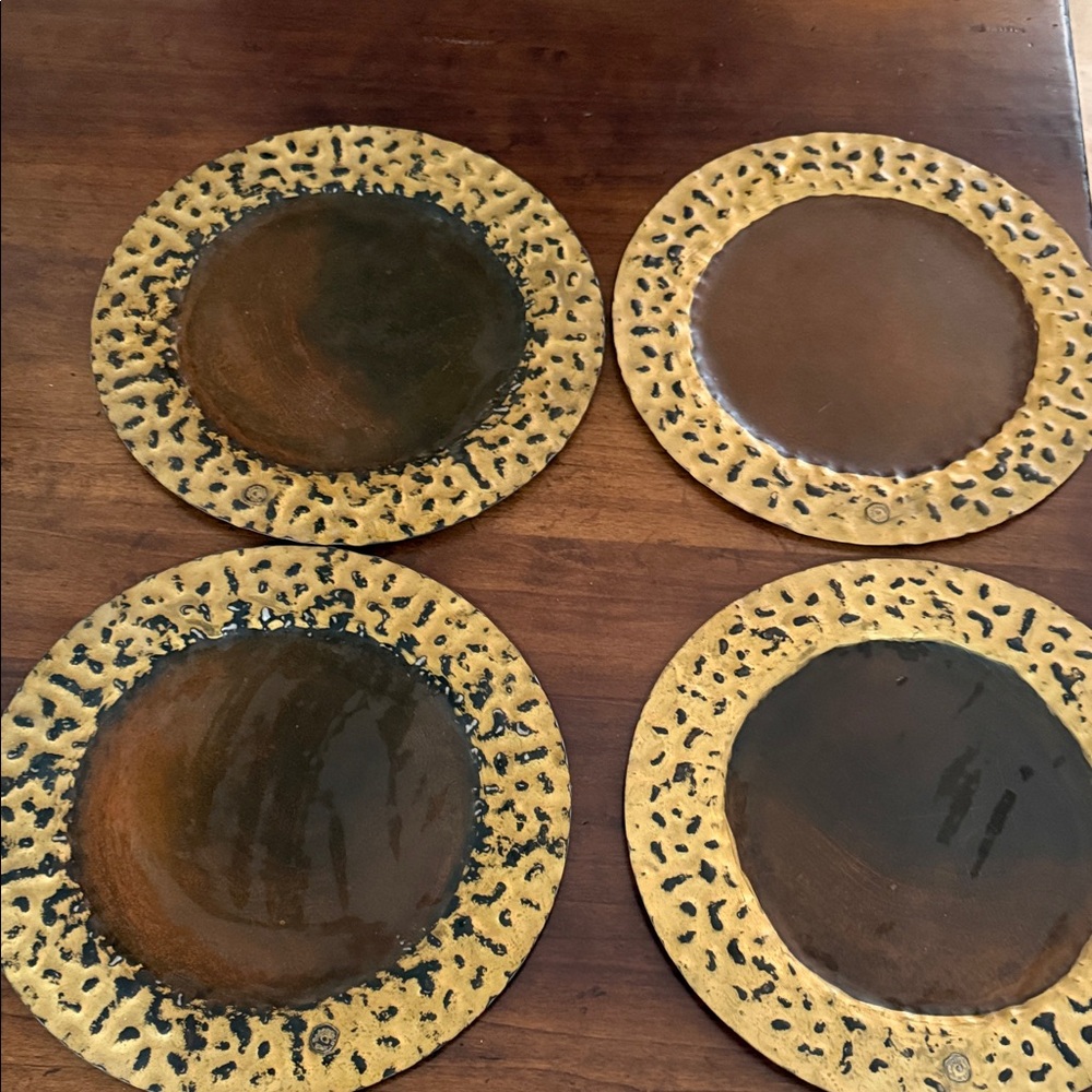 Jan Barboglio, Four Decorative charger/ display plate. Metal iron, 14” Rare.